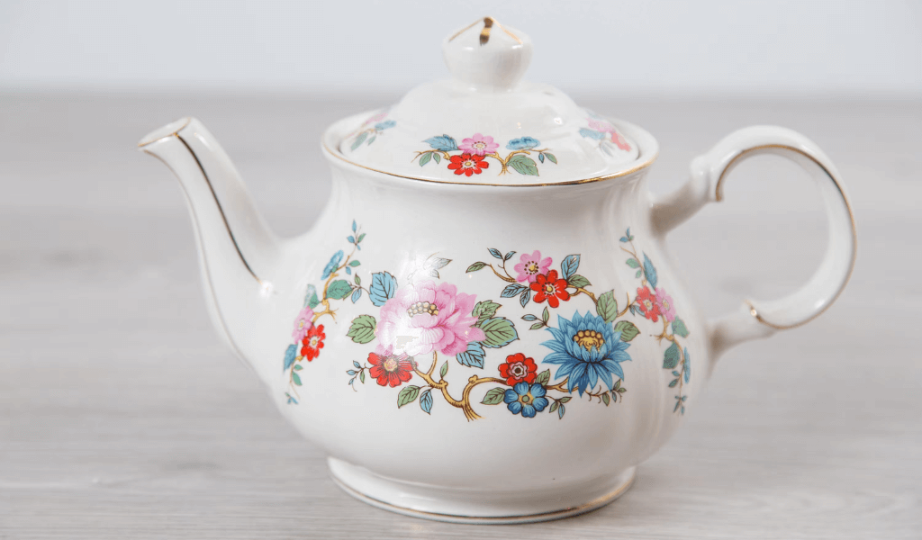 How to clean a Ceramic Teapot
