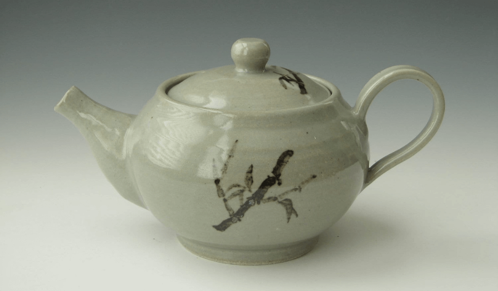 Using Ceramic teapot
