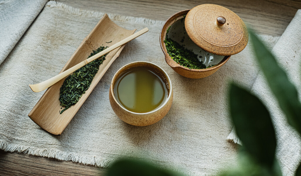 What is Neem tea made of