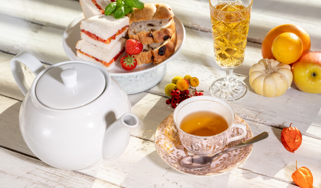 10 Facts High tea vs Afternoon tea: Comparison On Time and More