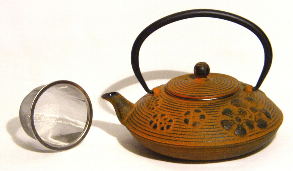 cast iron teapot benefits