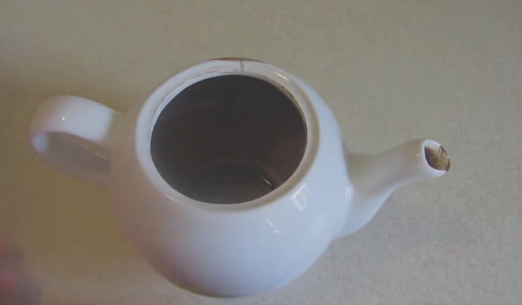 Cleaning tea pots