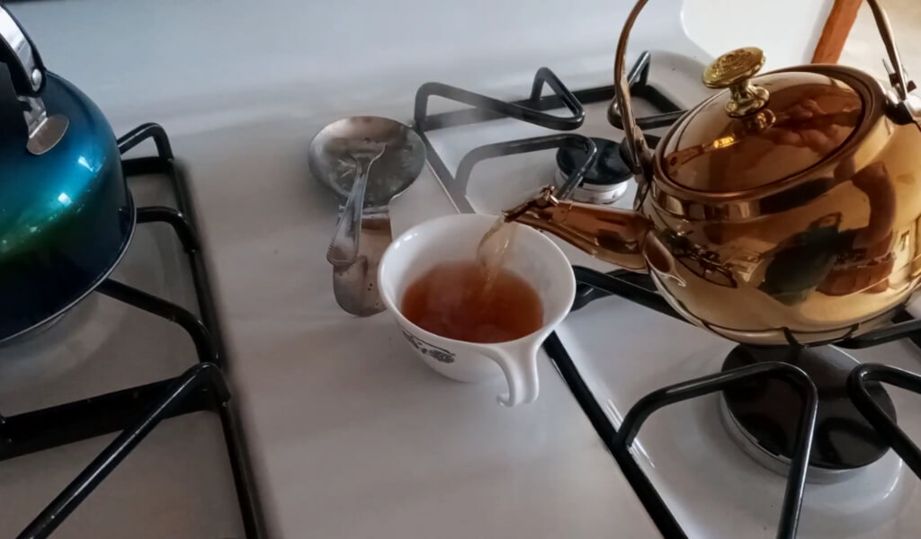 How to clean stainless steel tea kettle