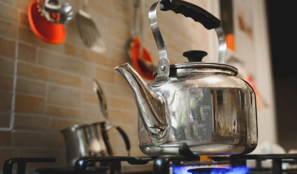 How to Use Tea Kettle on Stove