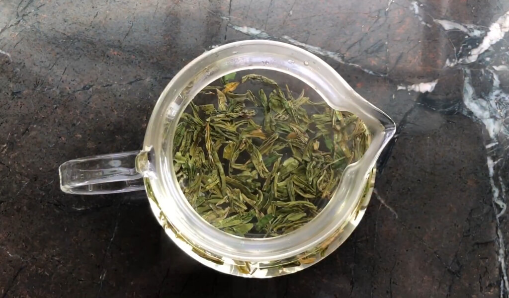 Dragon's Well tea Longjing 