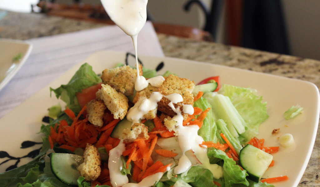 chicken buffalo salad